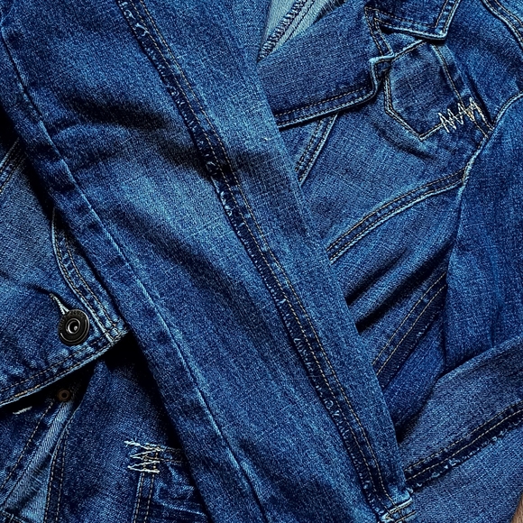 Baccini Women's Western Jean Jacket - Picture 7 of 9